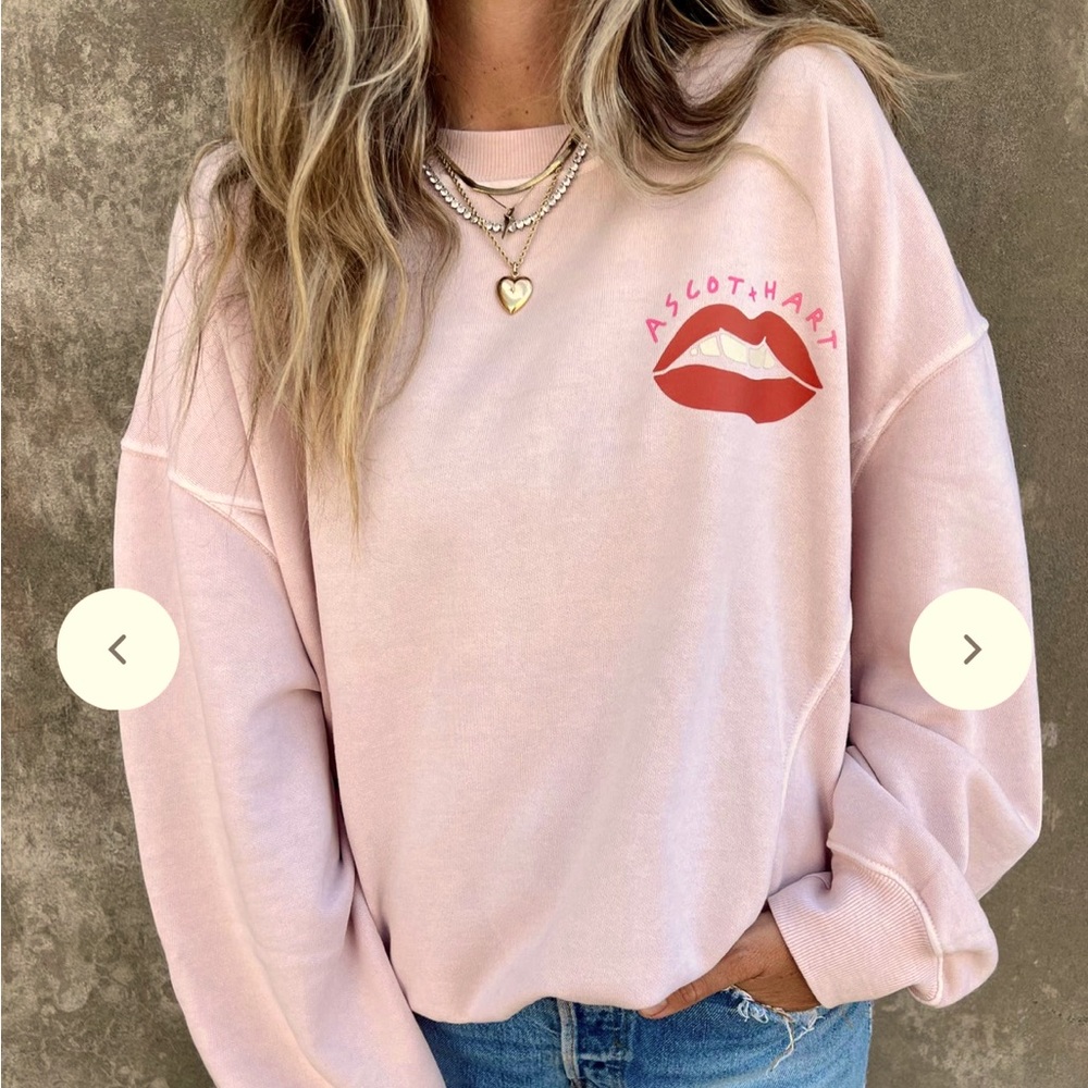Beige Ascot +  Hart sweatshirt in excellent condition